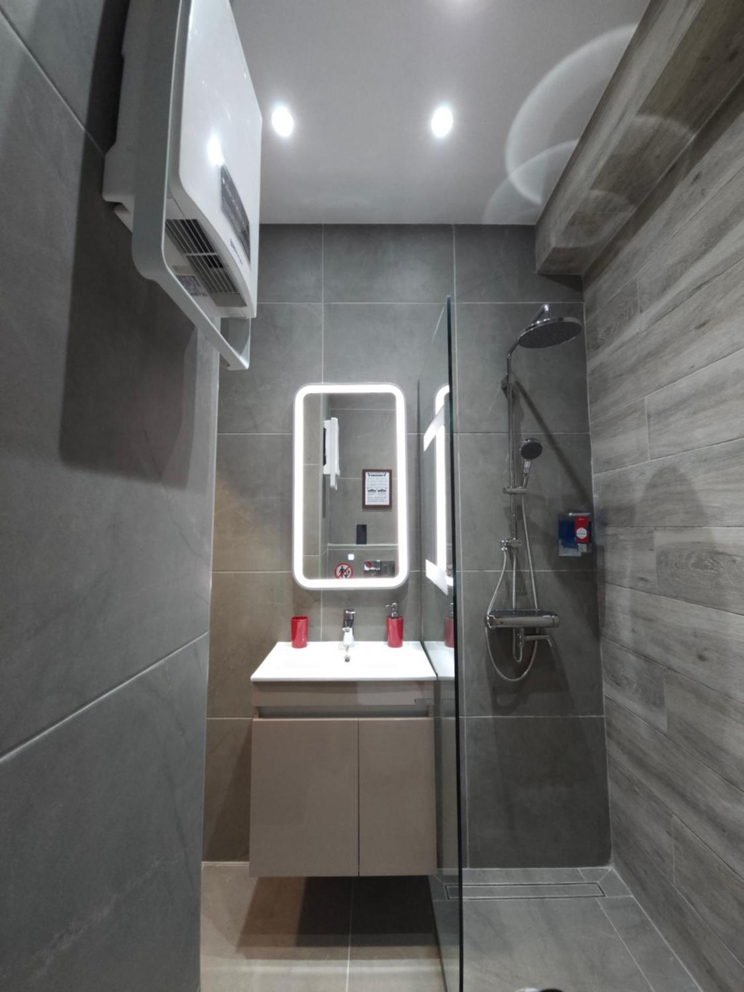 Dione Luxury Business Suite In The Heart Of Athen Eksteriør billede