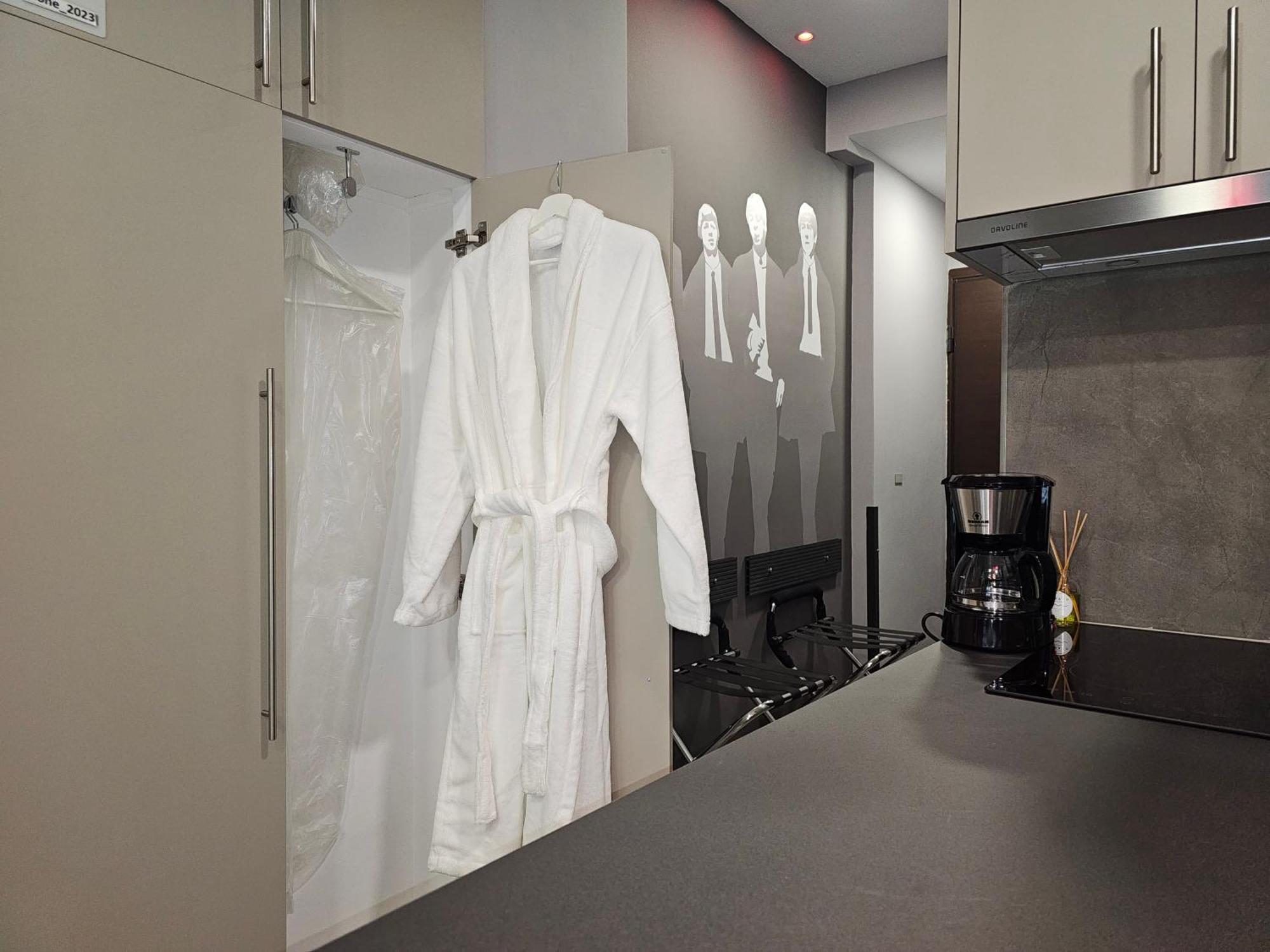 Dione Luxury Business Suite In The Heart Of Athen Eksteriør billede