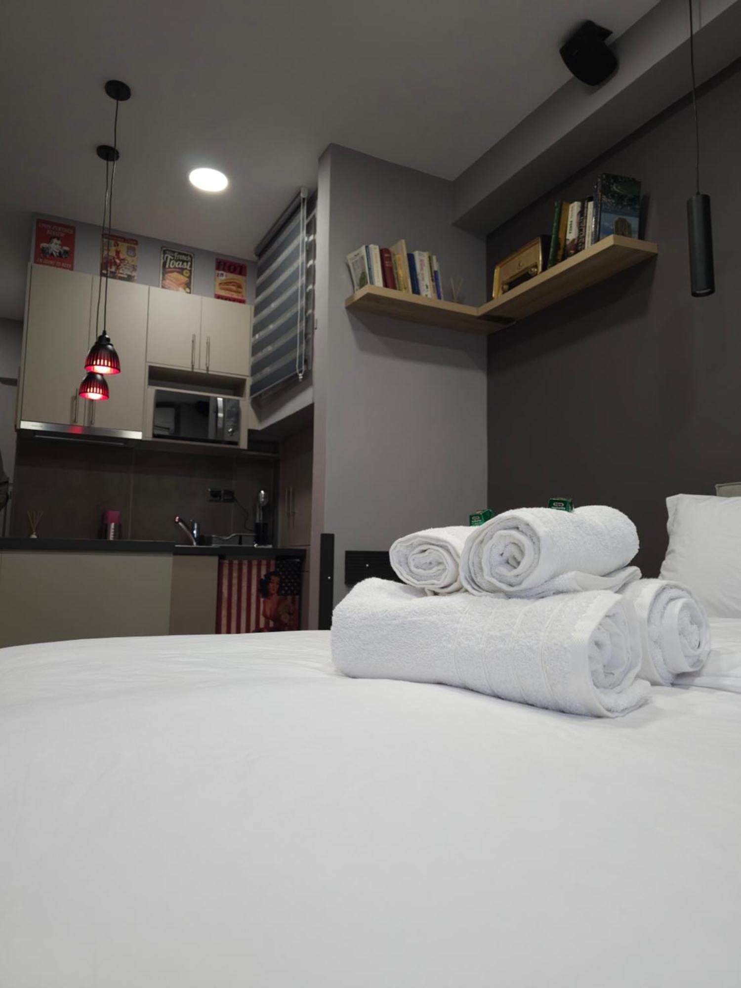 Dione Luxury Business Suite In The Heart Of Athen Eksteriør billede