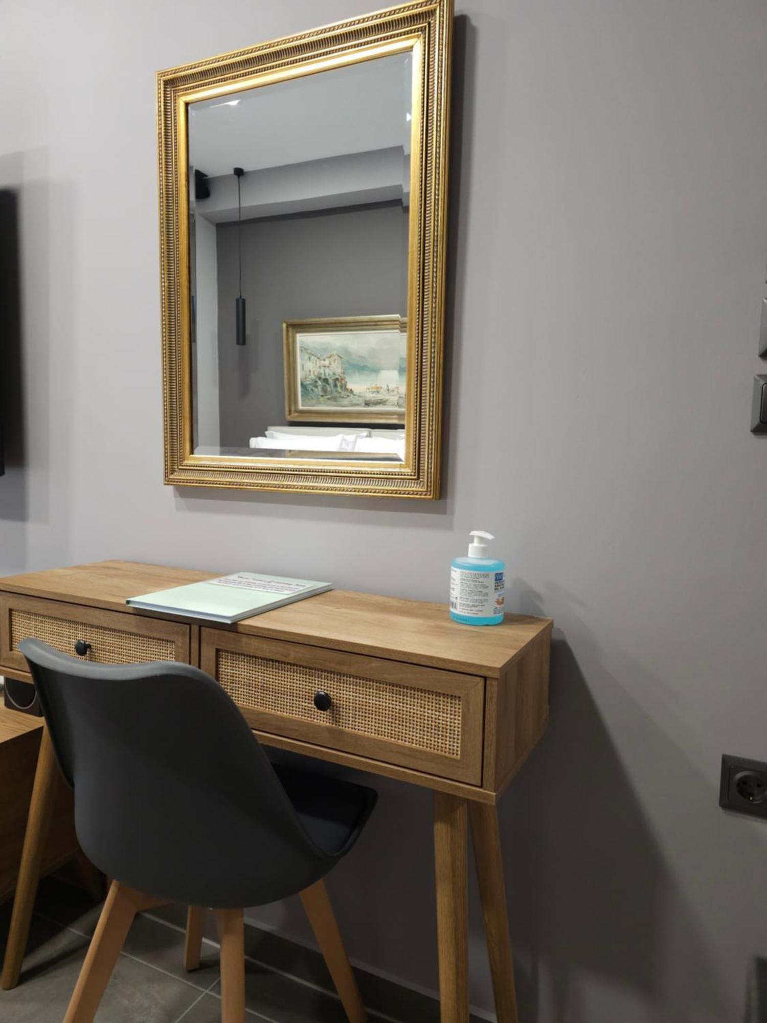 Dione Luxury Business Suite In The Heart Of Athen Eksteriør billede
